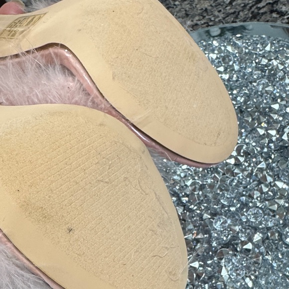 Fashion Nova Blush Feathered chunky Heels NIB 7.5 - Picture 7 of 12
